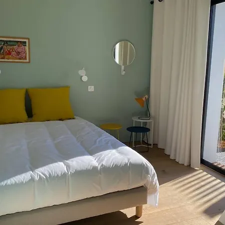 Elegante Maison D'architecte, A Debordement Villa *