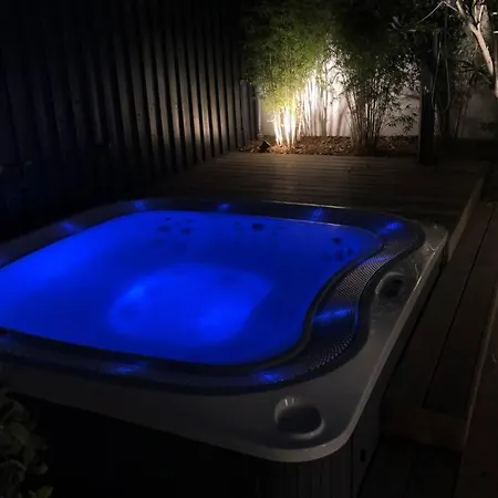 Elegante Maison D'architecte, A Debordement ヴィラ *